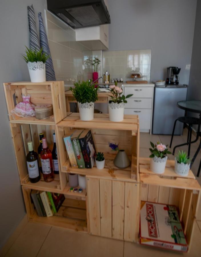 To Mikro Boutique Apartment Lefkáda エクステリア 写真