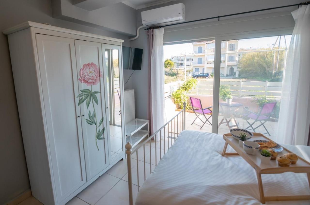 To Mikro Boutique Apartment Lefkáda エクステリア 写真